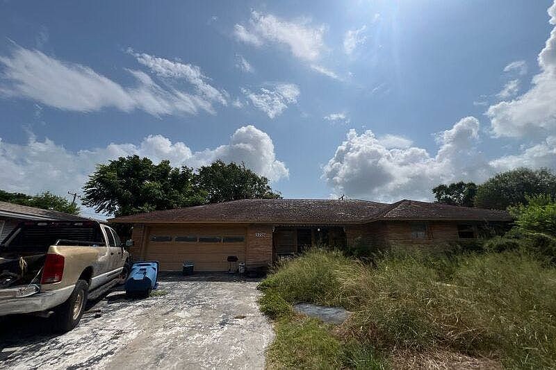 1st image of 3226 Casa Blanca Dr