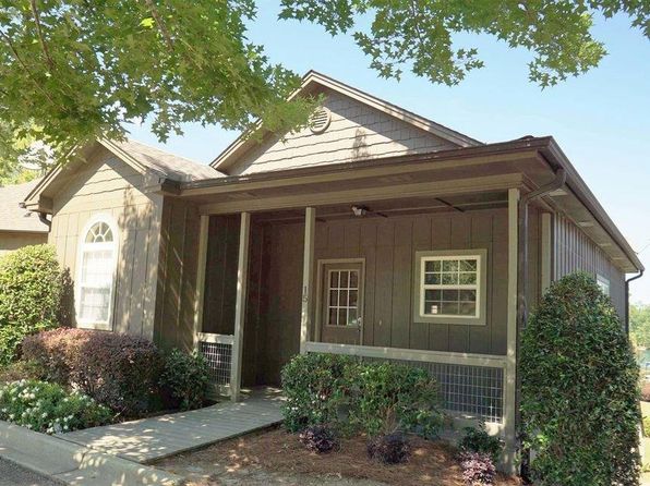 15 Honeysuckle Ct