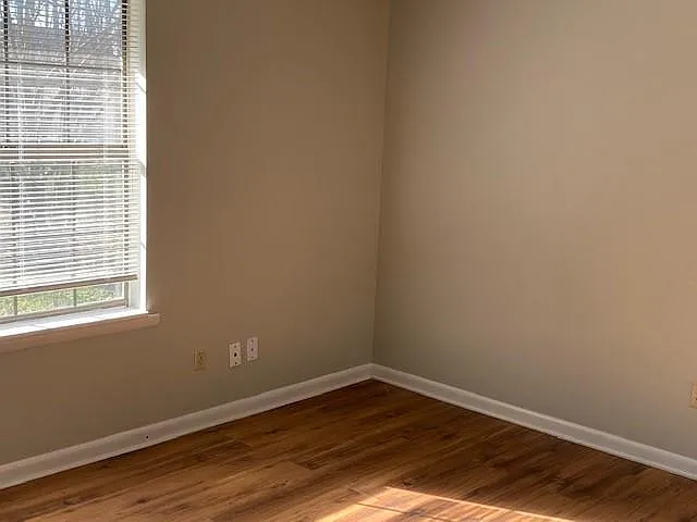 212 State Line Rd — Photo 13