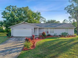 2723 4th St SW, Lehigh Acres, FL 33976