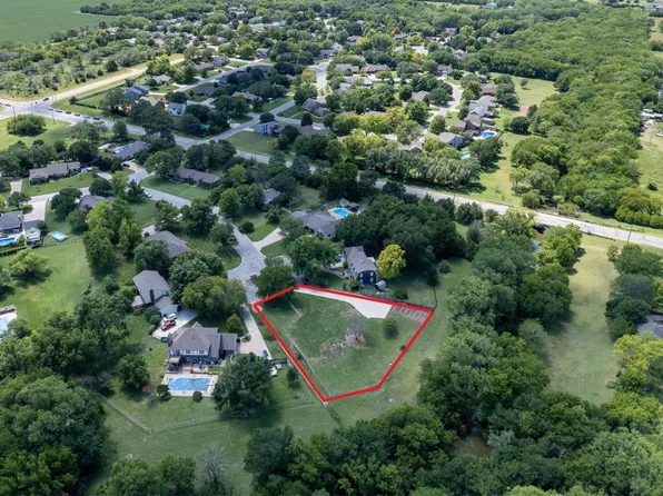 1402 S Hickory Stick Cir, Wichita, KS 67230