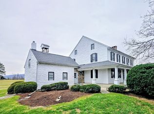 105 S Windy Mansion Rd, Reinholds, PA 17569