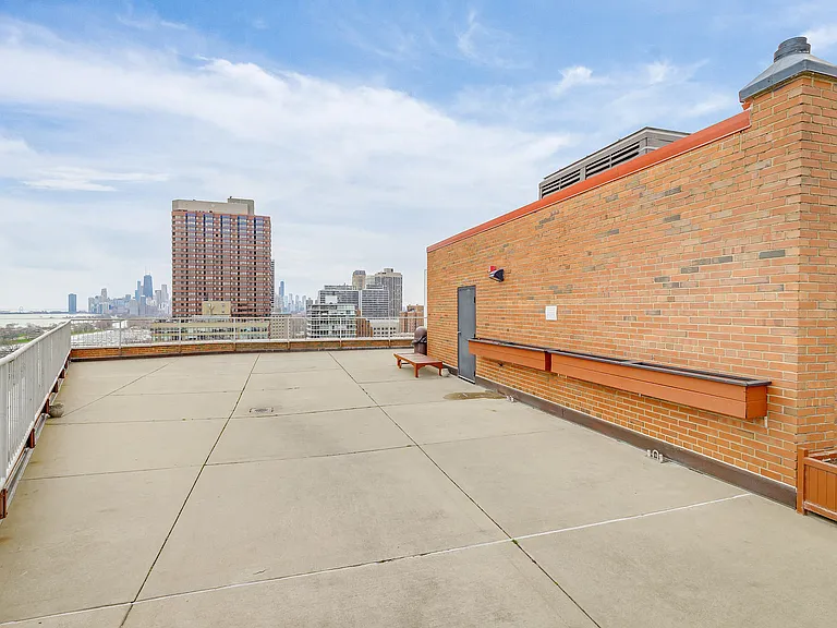 3100 N Lake Shore Dr #1906 — Photo 19