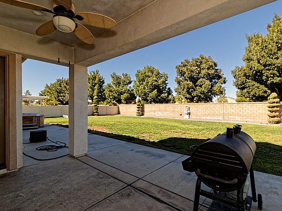 3rd image of 10804 Aster Ln