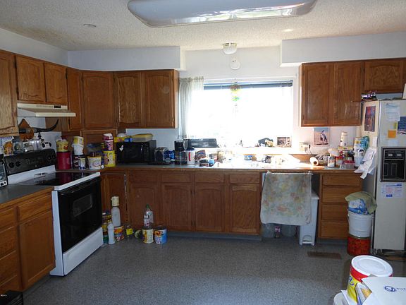 5th image of 11 Blackburn Ln