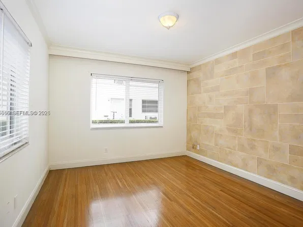 219 Menores Ave APT 2, Coral Gables, FL 33134