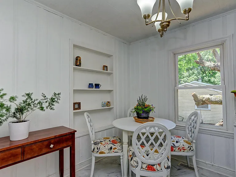 4329 Dinglewood Ave — Photo 36