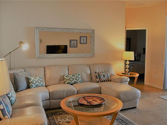 3rd image of 116 Essex Pl