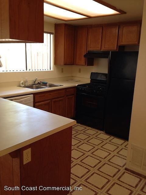 2nd image of 529 Hart Dr APT 06