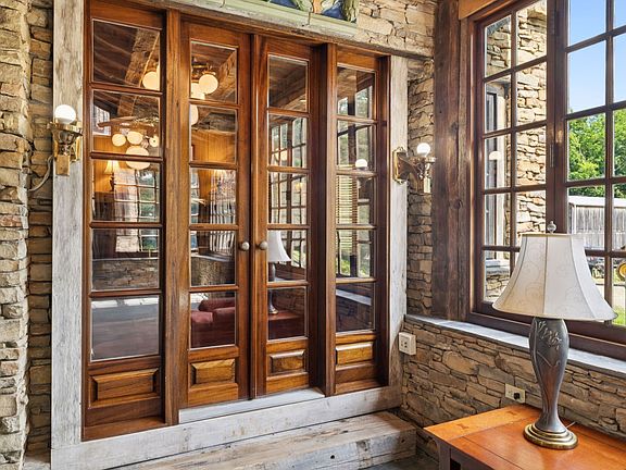 18th image of 1374 Peter Pond Rd