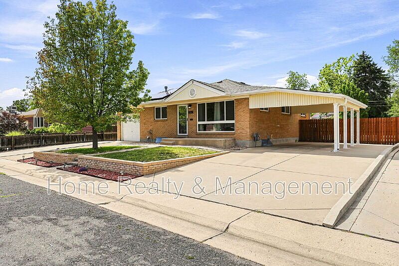 1st image of 10807 Larry Dr