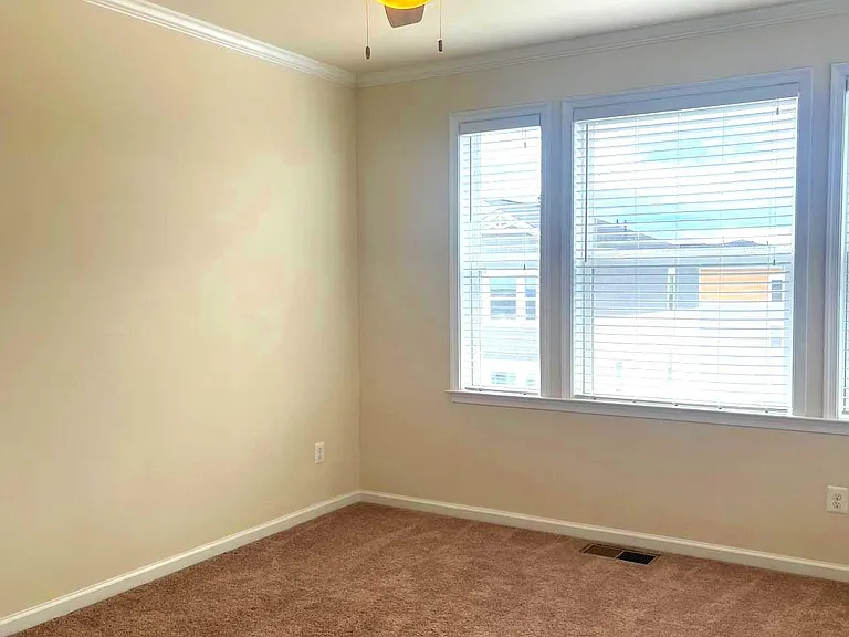 24558 Rosebay Ter — Photo 17