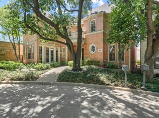 11911 Edgestone Rd, Dallas, TX 75230