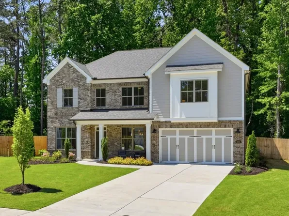 3821 Stone Dr, Tucker, GA 30084