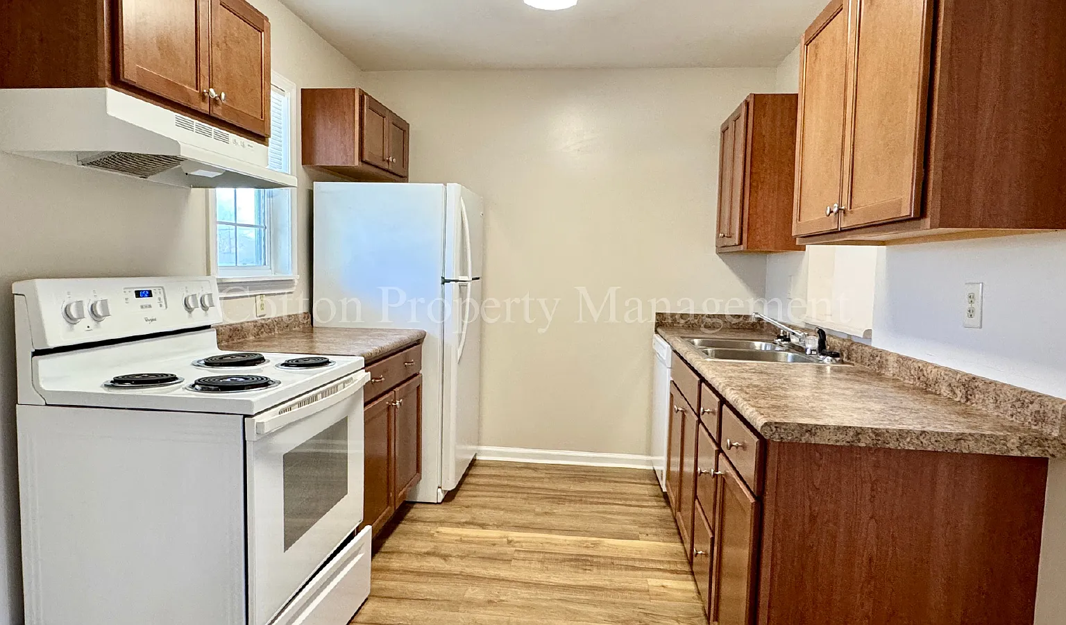 2 bed, 1.0 bath, 822 sqft, $1,100 — Photo 3