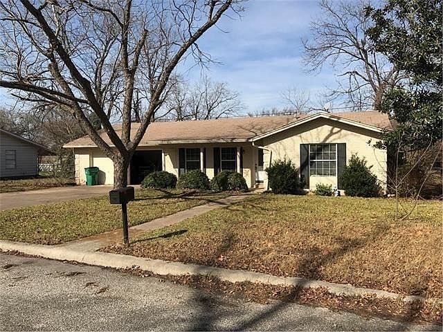 Large lot Home