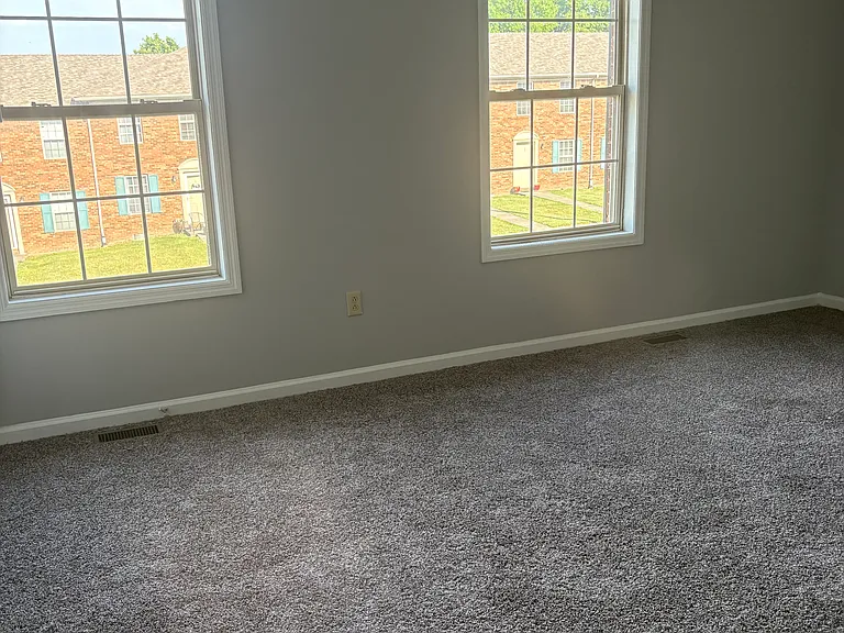1099 Merrick Dr #6 — Photo 9