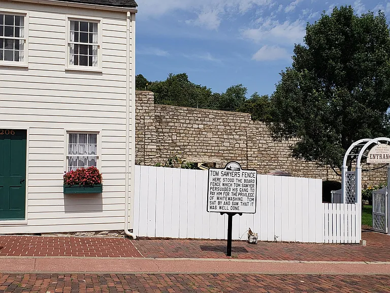Walk to downtown Hannibal's museums, stores and other attractions