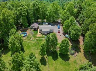 900 Kanawha Ridge Rd, Dugspur, VA 24325