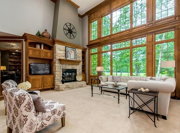 5th image of 4646 Village Club Dr