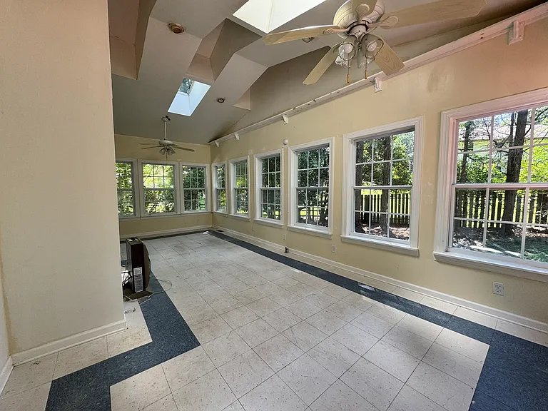 5121 W Wendover Ave — Photo 21