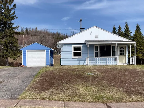 18 Charles Cir, Silver Bay, MN 55614