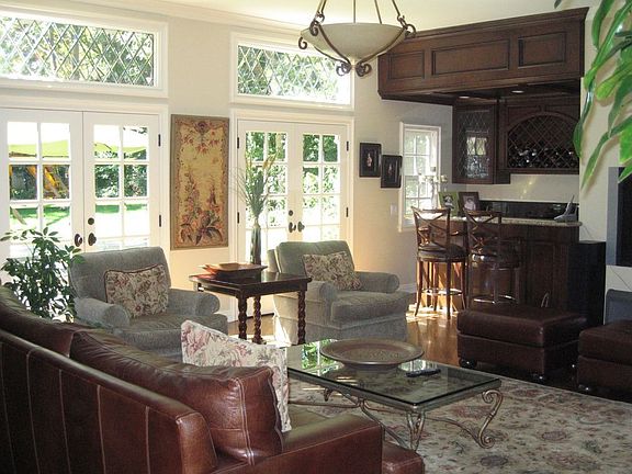 4th image of 20500 Chatsboro Dr
