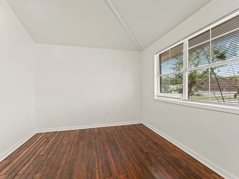 14555 Old Hammond Hwy — Photo 9
