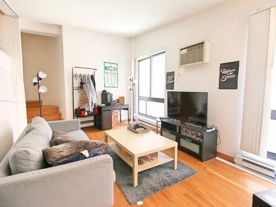 12 Stoneholm St APT 320, Boston, MA, 02115