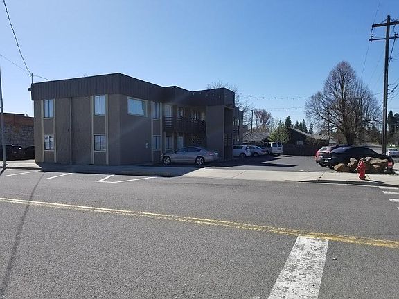 3rd image of 101 S Jefferson St #101