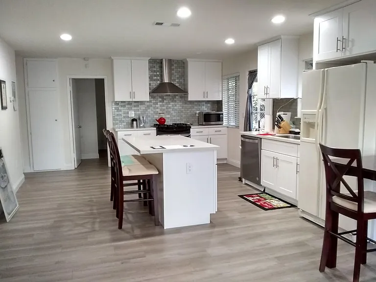 9030 Ramona Ave — Photo 4