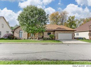 1628 Tanglewood Ln, Lima, OH 45805