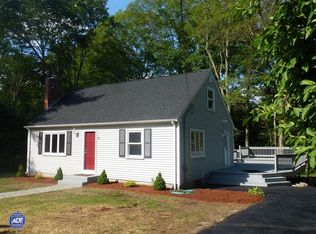 34 Hutchinson Rd, Attleboro, MA 02703