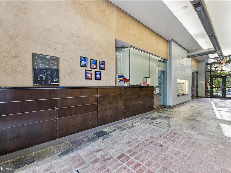 520 John Carlyle St #429 — Photo 18