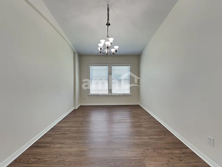 3584 Shrewsbury Dr — Photo 7
