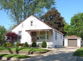 1305 Janssen St, Pekin, IL 61554