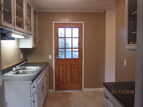 3rd image of 1586 Rock Creek Rd