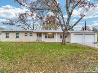 210 Rosemont Dr, San Antonio, TX 78228