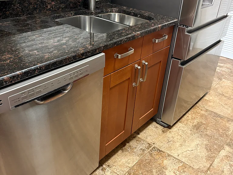 560 Vine Ave #203 — Photo 10