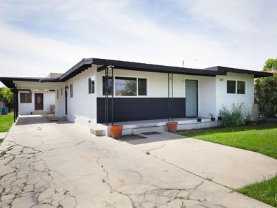 611 6th St, Bakersfield, CA, 93304
