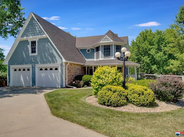 1201 S 5th Ave, Beatrice, NE 68310