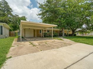 4312 Mackey Dr, North Richland Hills, TX 76180