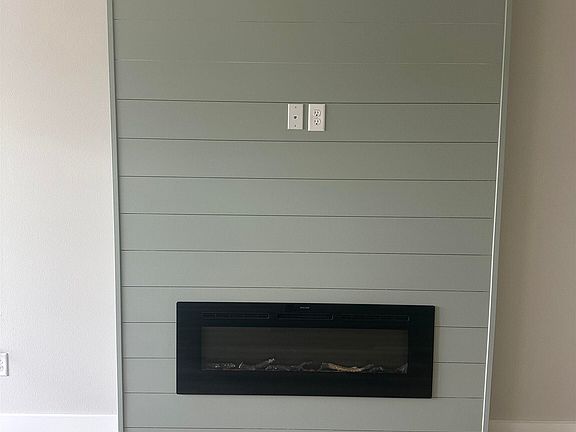4th image of 8149 Carmel Cir