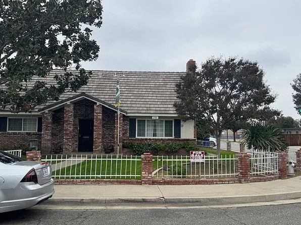 2901 Delburn St, Bakersfield, CA 93304