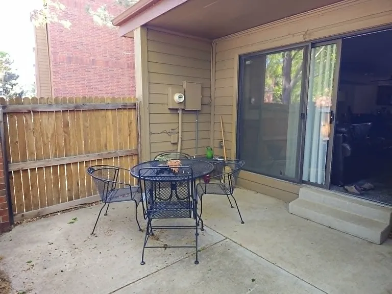 Wright St — Photo 13