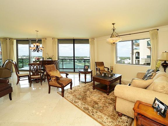 Home For Sale In The Landmark