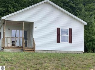 3033 Sage Dr SW, South Boardman, MI 49680