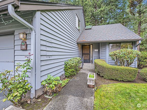 3rd image of 1765 159th Avenue NE
