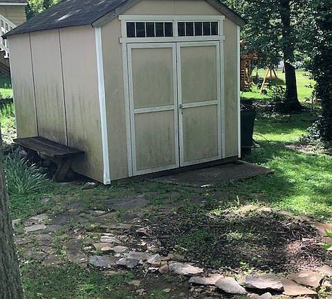 3rd image of 1431 Eberhart Ave