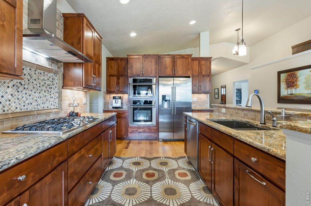 6741 Pumpkin Ridge Dr